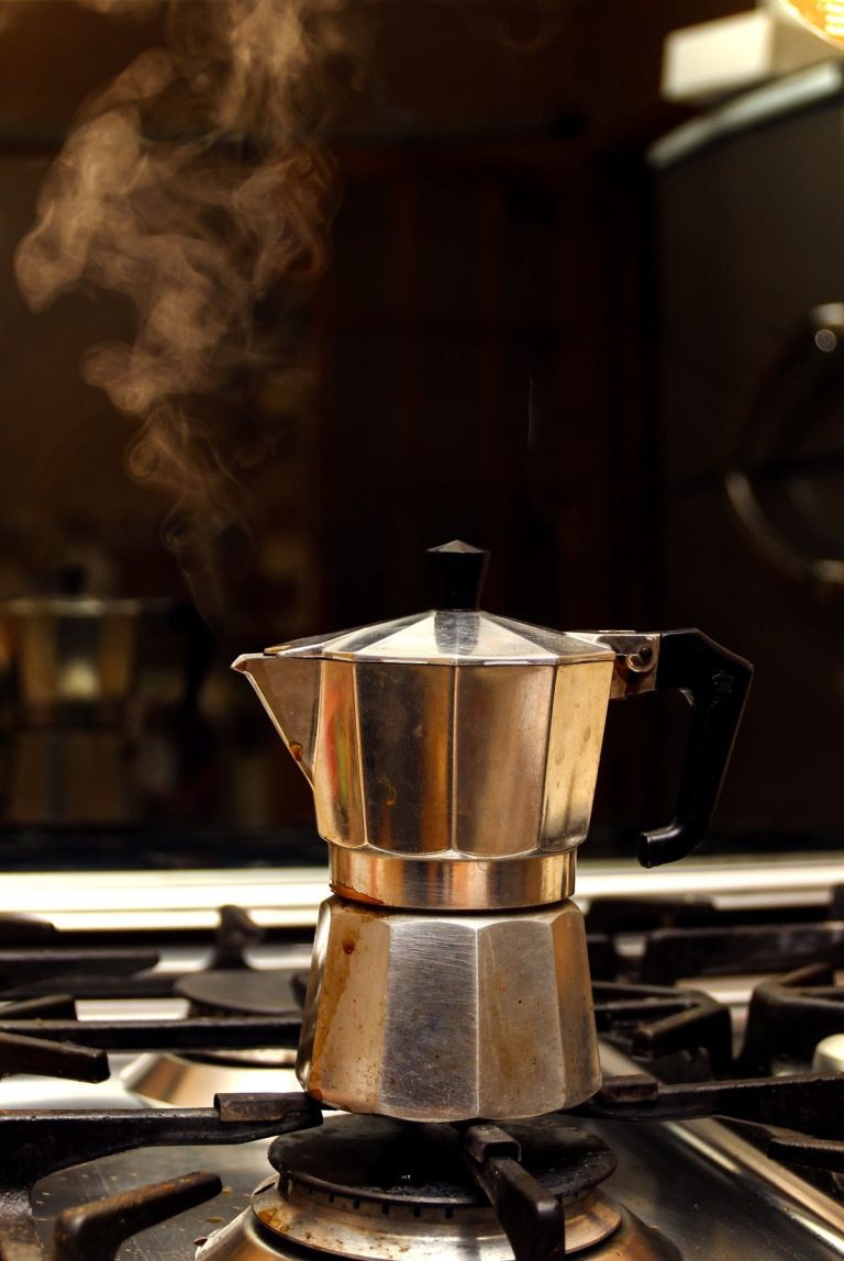 Moka Pot Brewing Guide: How to Use It Right Moka Pot Brewing Guide: How to Use It Right
